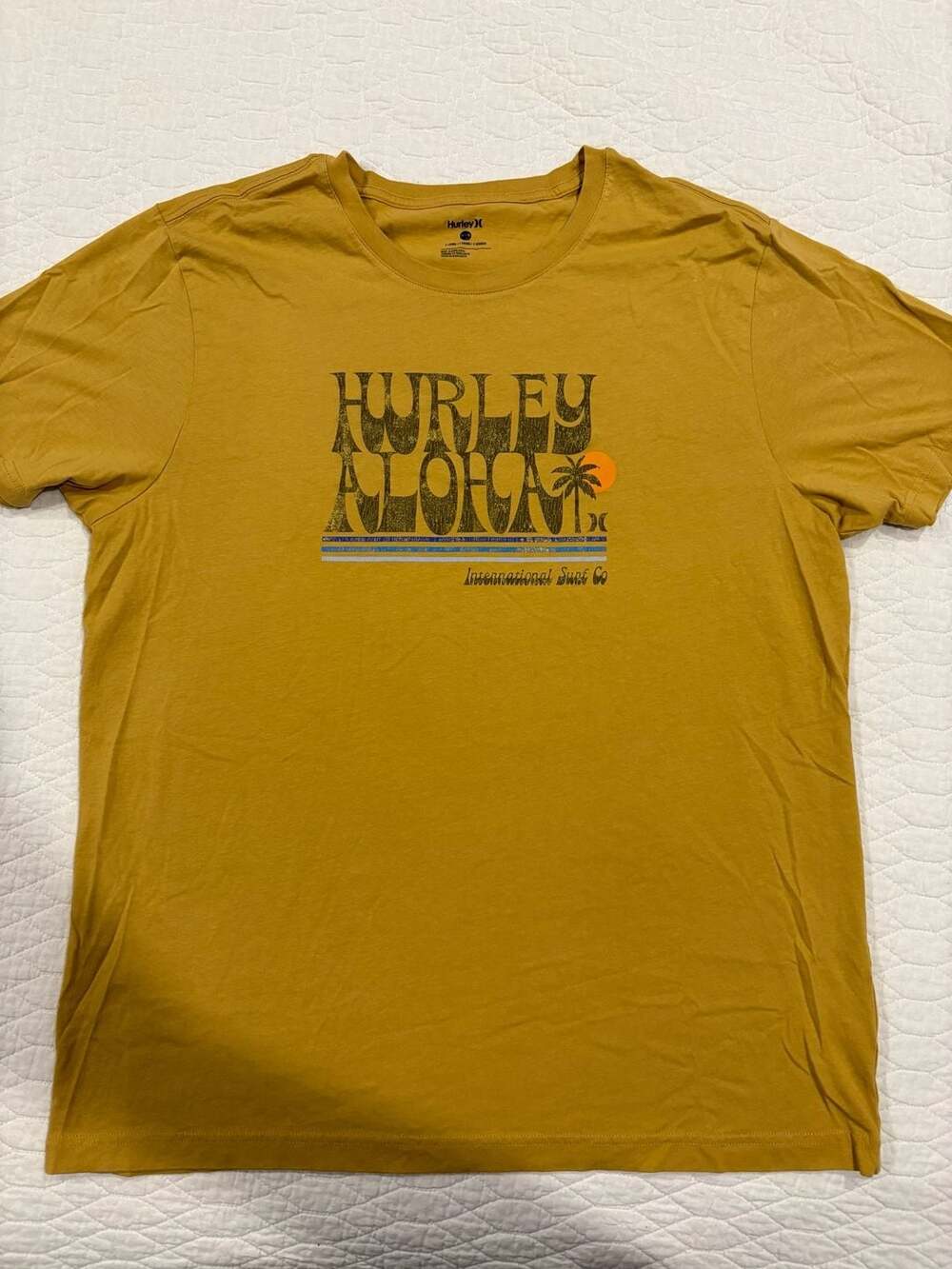 Hurley Aloha International Surf Co Graphic T-Shirt Men’s XL Mustard Yellow